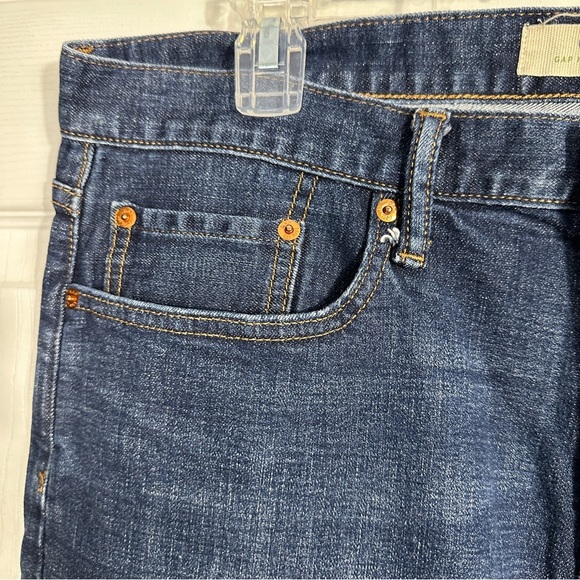 Gap jeans size 33x34, slim straight, "worn dark" color, cotton blend, spring - Picture 4 of 10